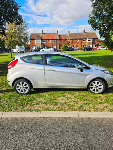 Ford fiesta petrol 3 door - ford,