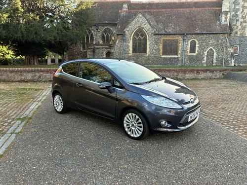 Ford fiesta titanium - fiesta,