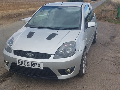 Ford fiesta st150 - ford,