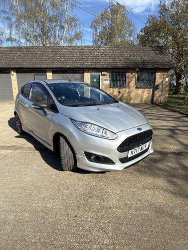 Ford fiesta line 2017 - ford,