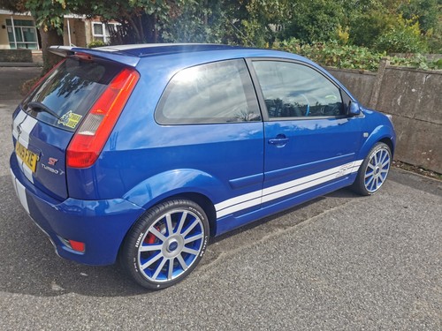 Ford fiesta st150 - ford,