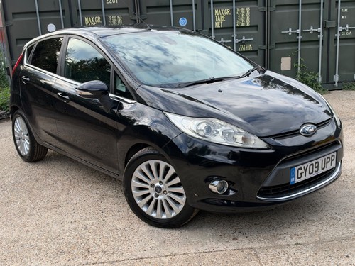 Ford fiesta titanium - ford, titanium.