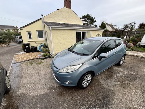 2010 ford fiesta - ford,