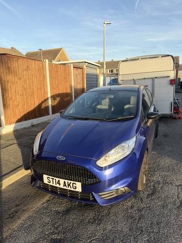 2014 ford fiesta - ford,